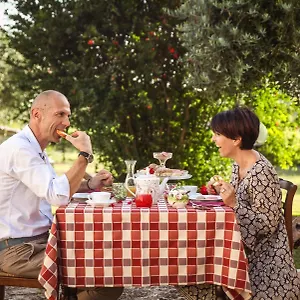 https://agriturismo-la-vecchia-quercia.it-tuscanyhotel.com